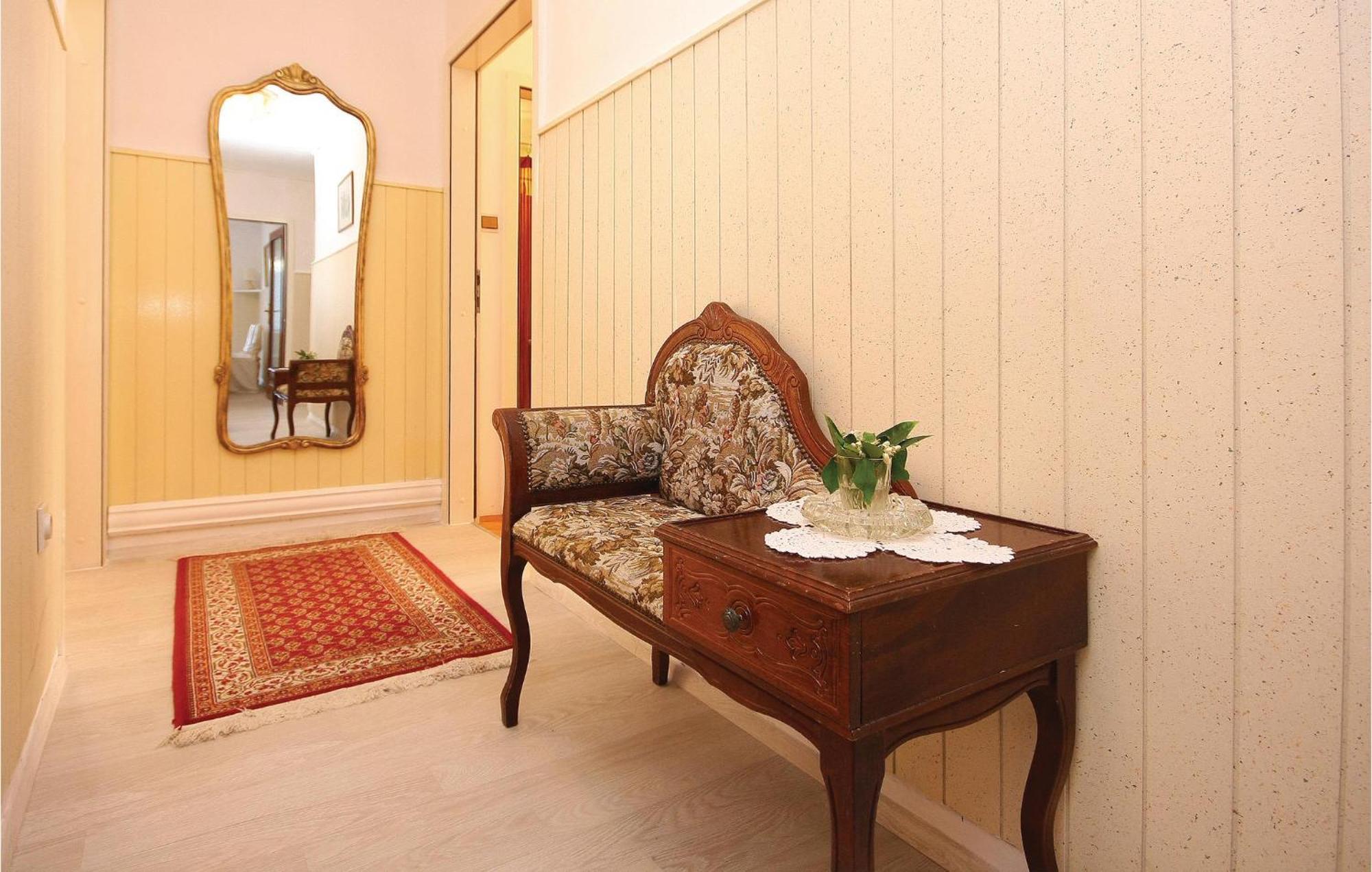 Cozy Apartment In Brodarica With Wifi Dış mekan fotoğraf