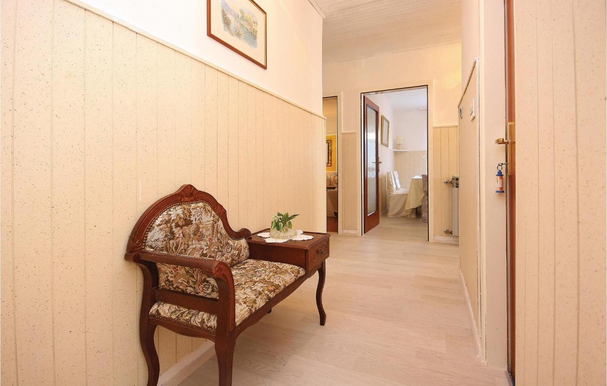 Cozy Apartment In Brodarica With Wifi Dış mekan fotoğraf