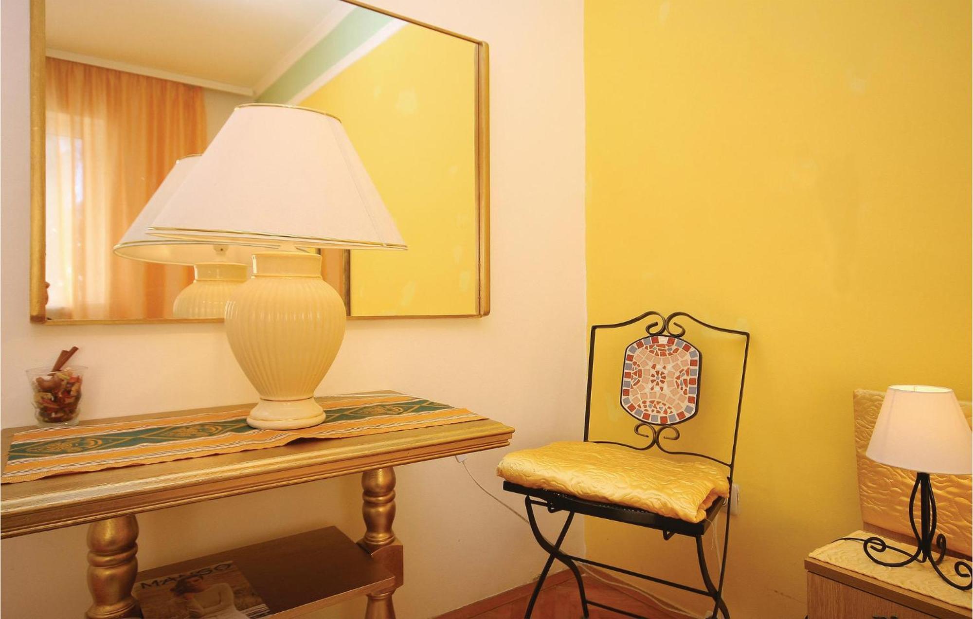 Cozy Apartment In Brodarica With Wifi Dış mekan fotoğraf